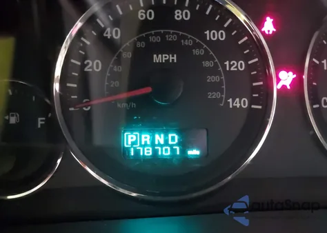 2006 Jeep Grand Cherokee Overland z USA, uszkodzony, nr VIN 1J8HR68276C258887